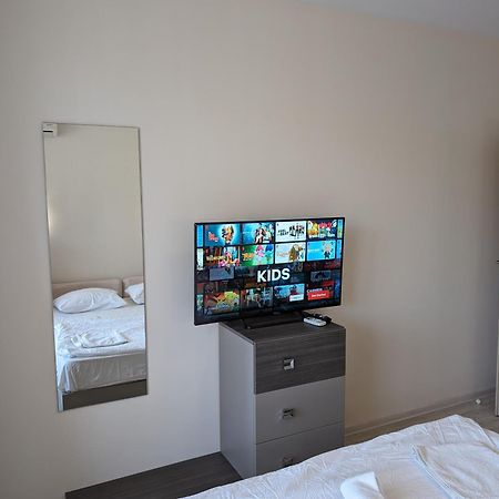 Sunny Star Dreams Condo W Prime Location, Pool, Sea View Sveti Vlas Exterior photo