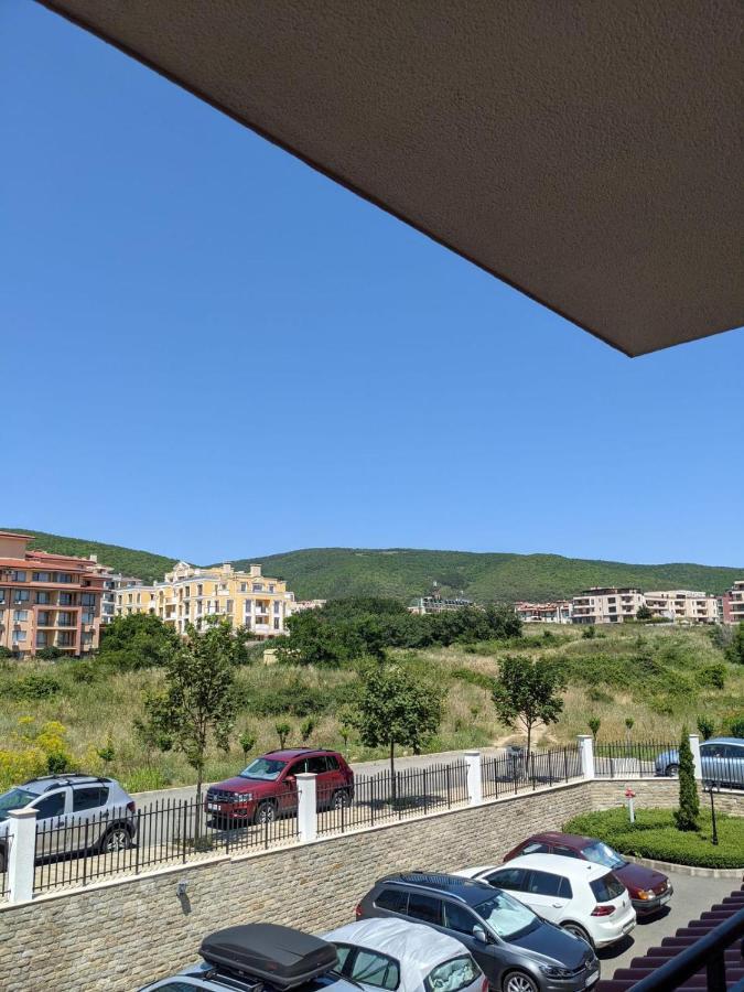 Sunny Star Dreams Condo W Prime Location, Pool, Sea View Sveti Vlas Exterior photo