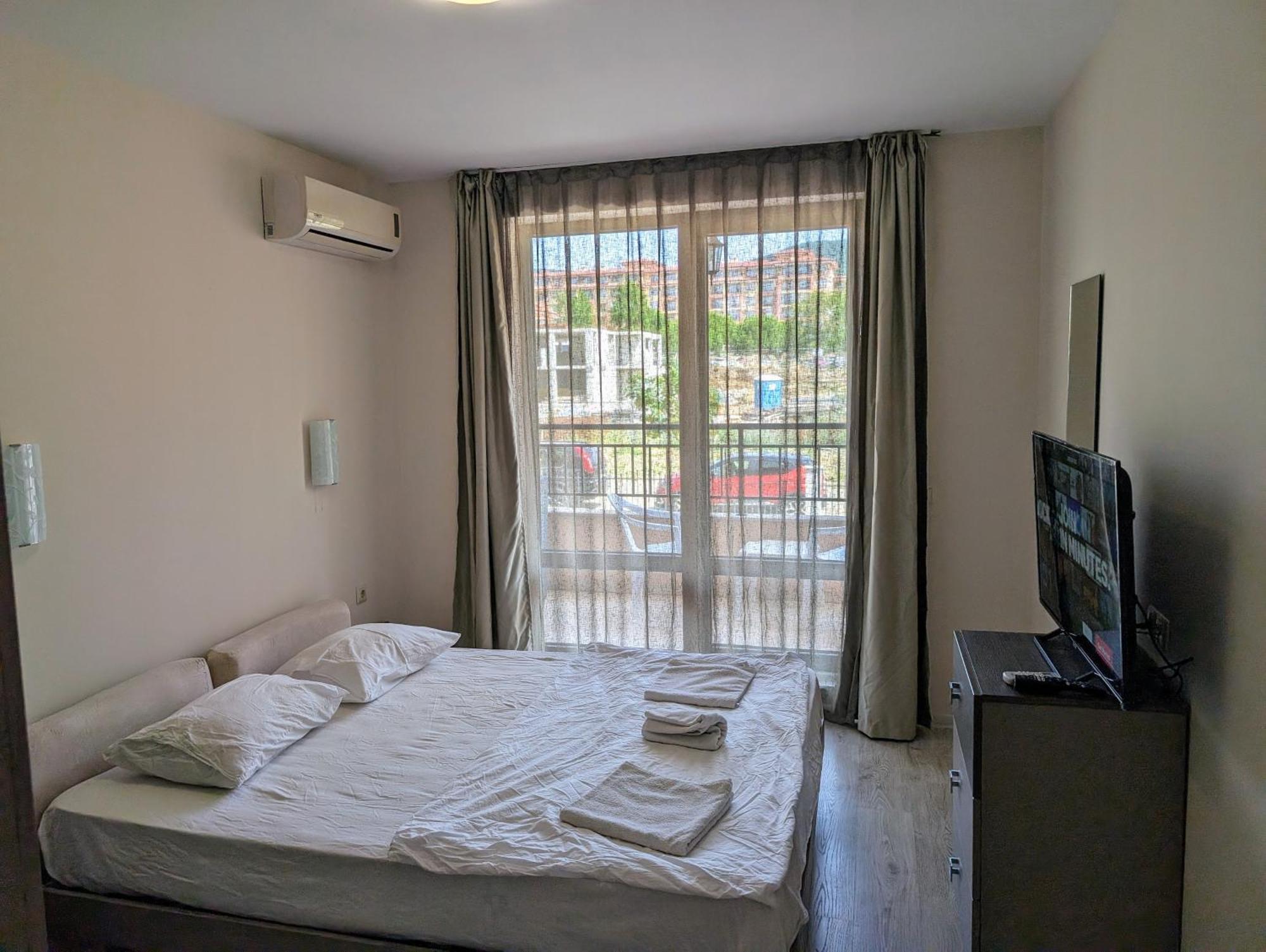 Sunny Star Dreams Condo W Prime Location, Pool, Sea View Sveti Vlas Exterior photo